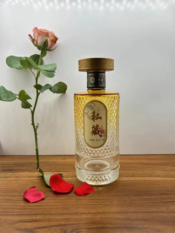 優質晶白料玻璃酒瓶